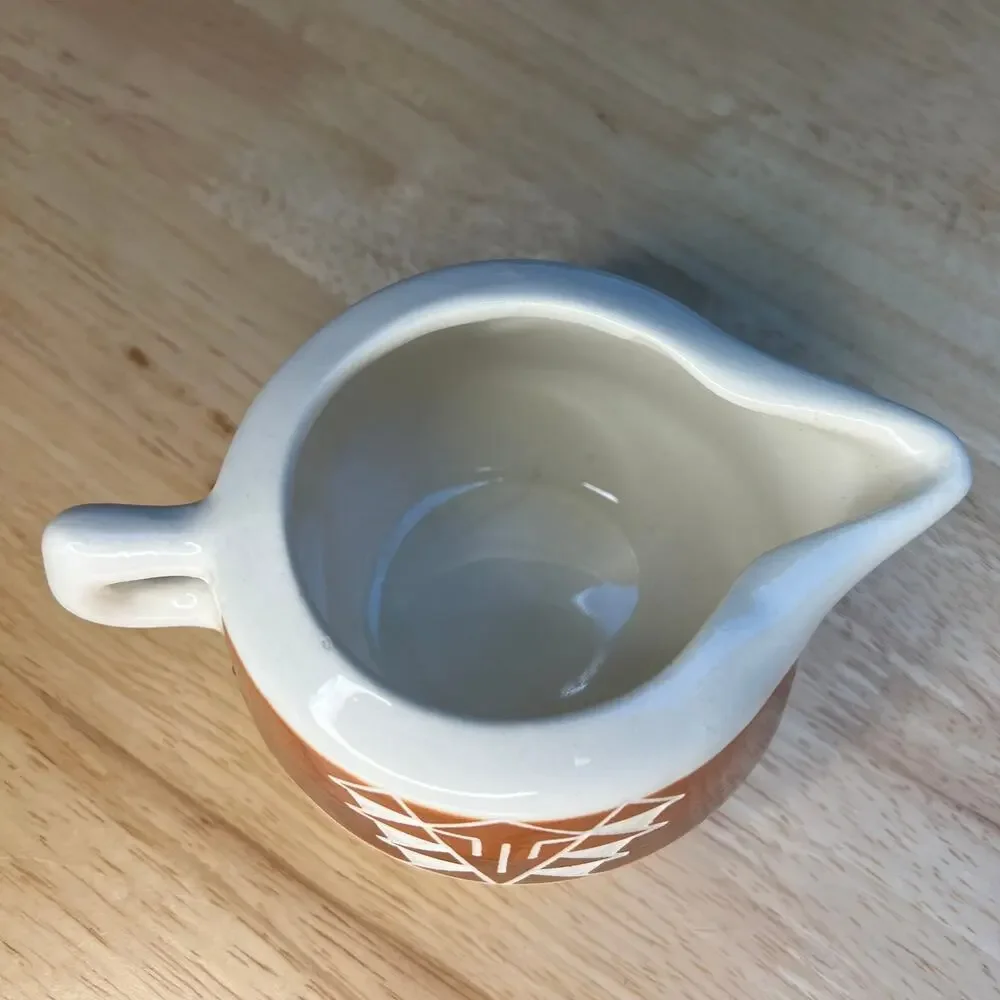 Native American Sioux Pottery Creamer Dish Glazed‎ Signed By Garnett S.P.R.C.SP